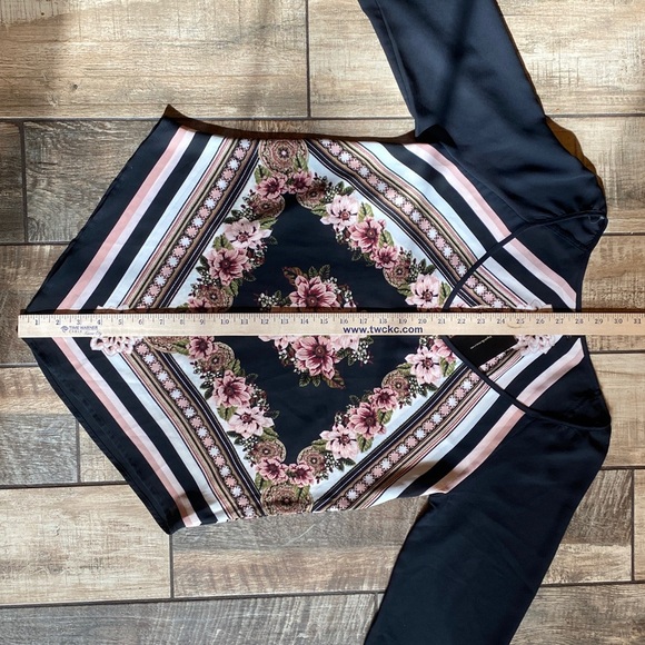 HeartSoul Black and Pink Floral Blouse 🆕 - Picture 10 of 13